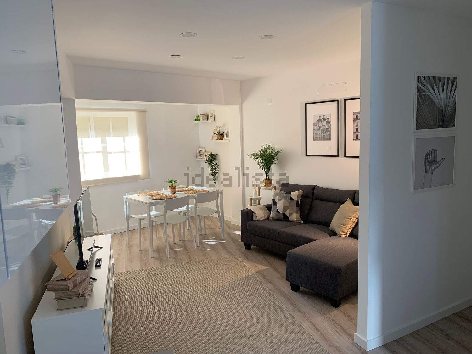 出租房间在Rua Sargento Armando Monteiro Ferreira, 17 - 客厅