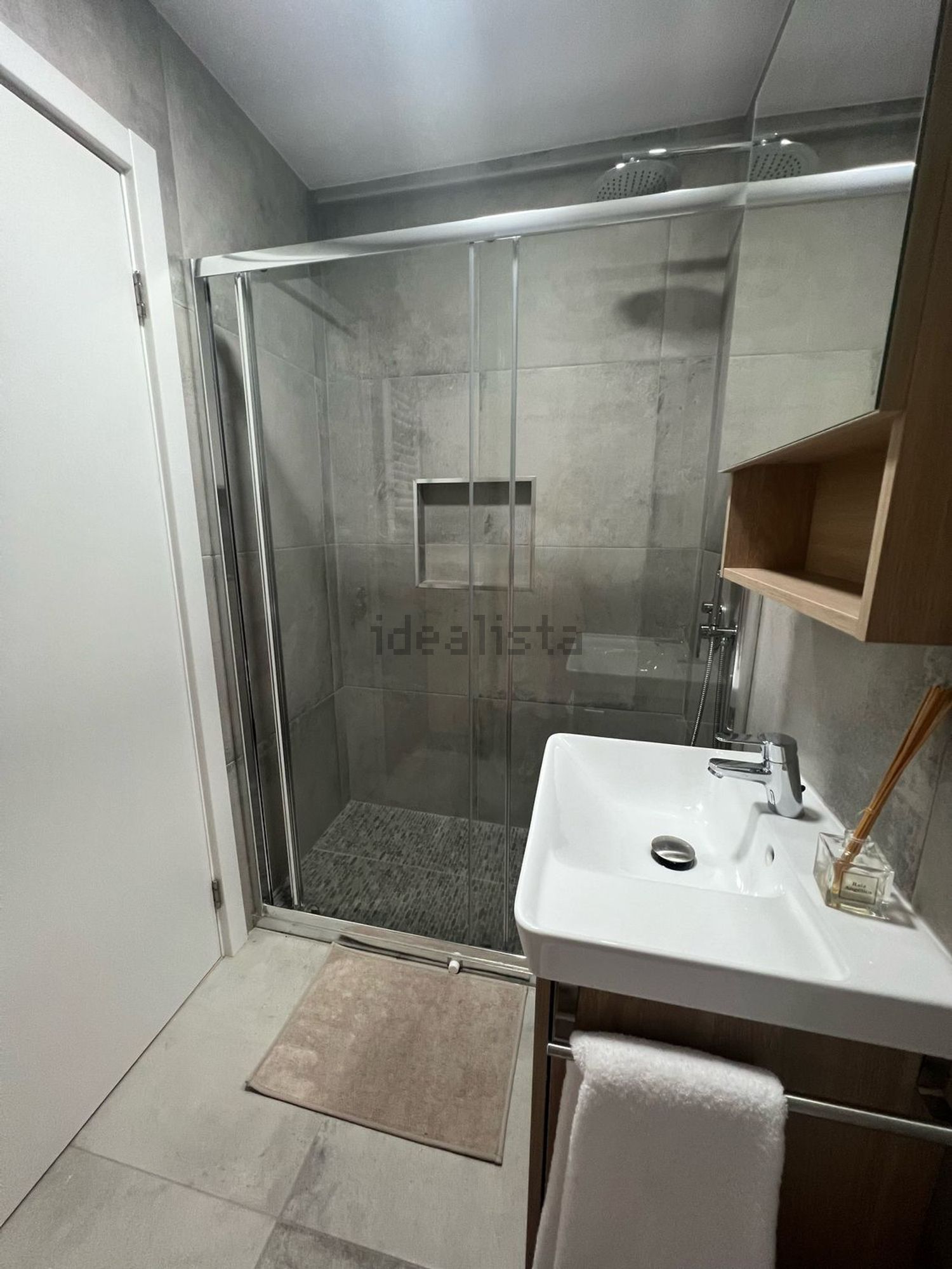 出租房间在Rua cidade de Abrantes, 1 - 卫生间