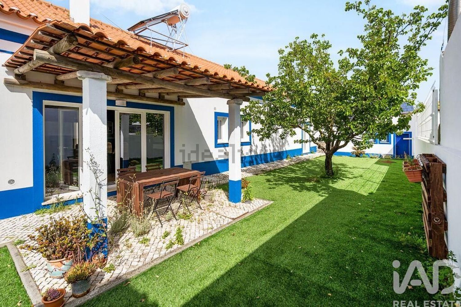 小楼房或别墅出售在Vale de Choupos - Choilo - Galeotas - 外立面