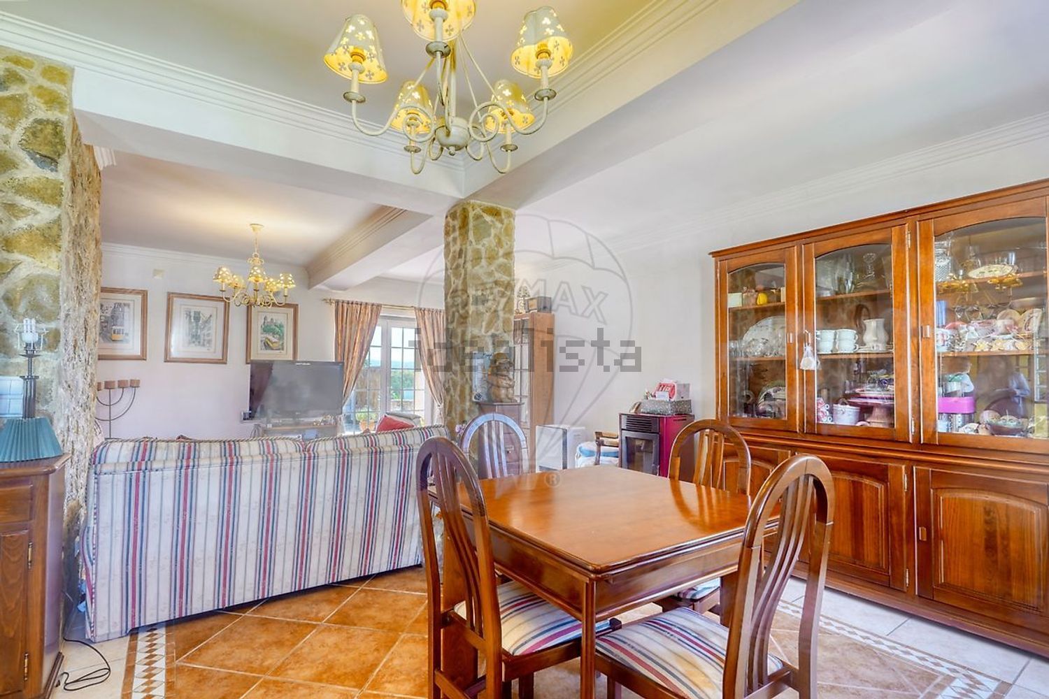 小楼房或独栋别墅出售在São João das Lampas e Terrugem - 客厅