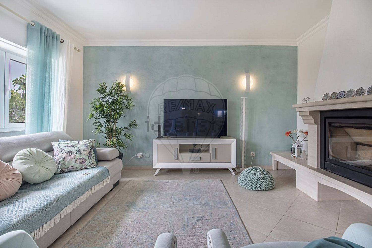 小楼房或独栋别墅出售在Estrada do Cabo da Roca - 客厅