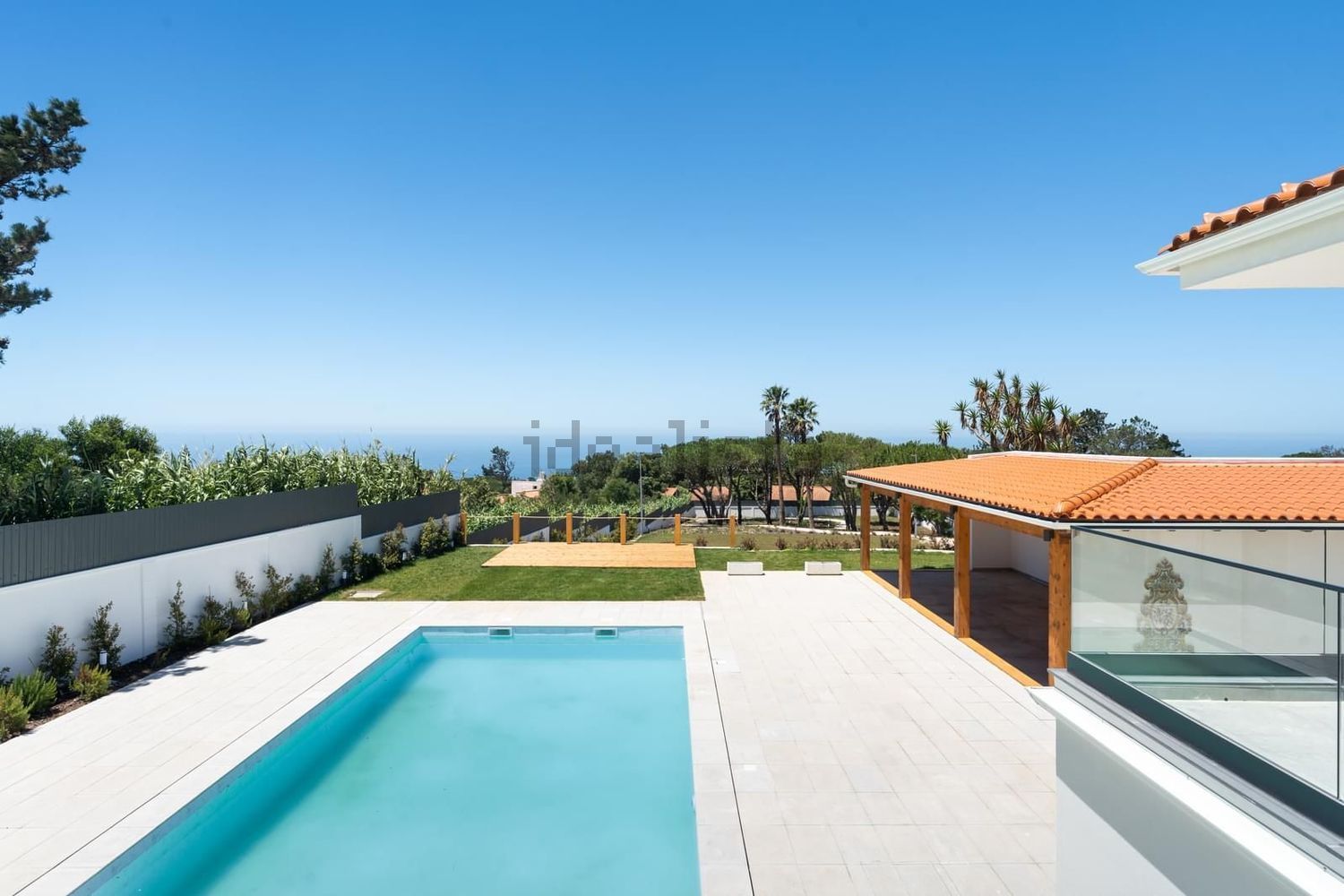 小楼房或独栋别墅出售在Beco do Algarvio - 游泳池