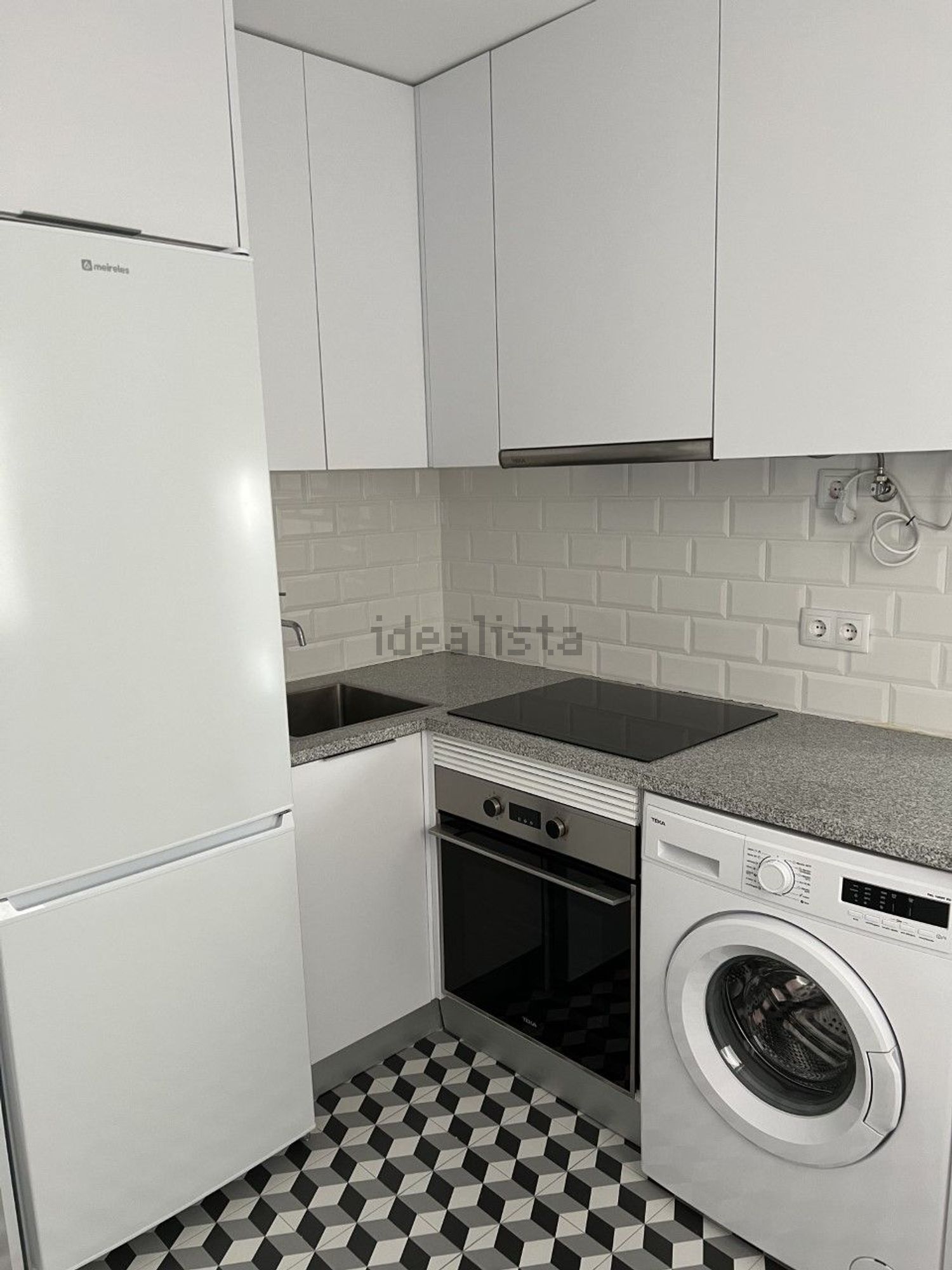 出租公寓 t1Poeta do Bocage, 33 - 厨房