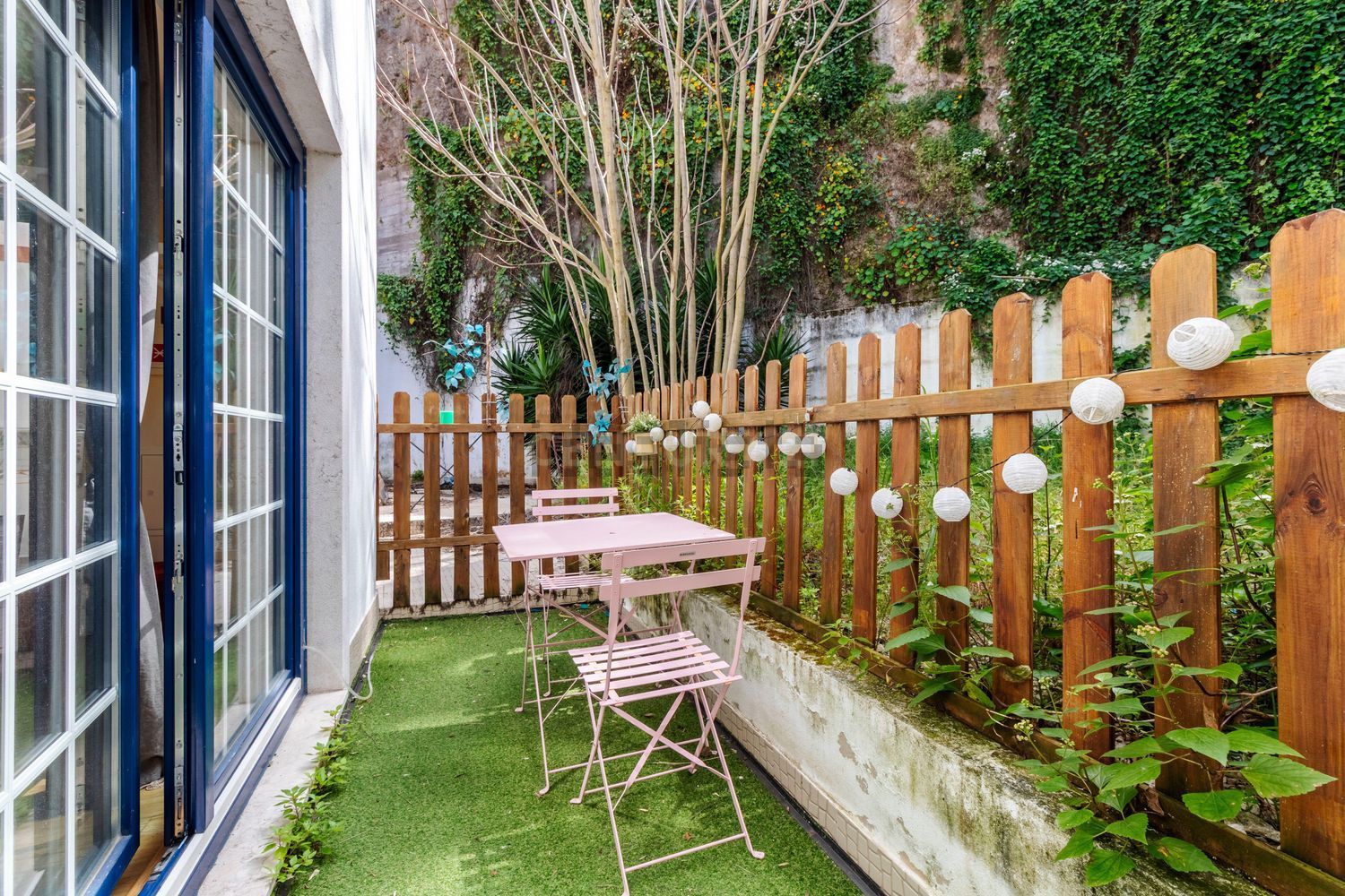 T0（单人公寓）出售在Rua Possidónio da Silva, 130 - 花园