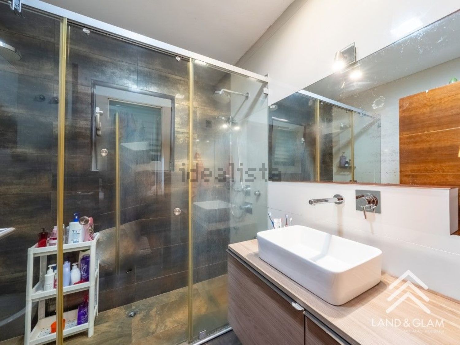 小楼房或独栋别墅出售在Rua das Helenas, 10 - 卫生间