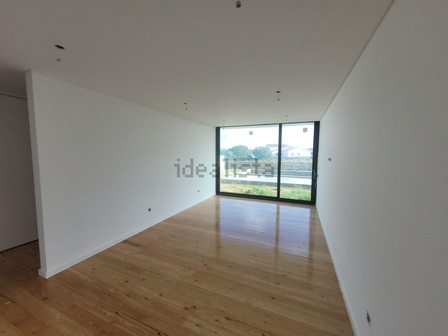 小楼房或独栋别墅出售在Rua do Rossio de Trás, 1 - 居住