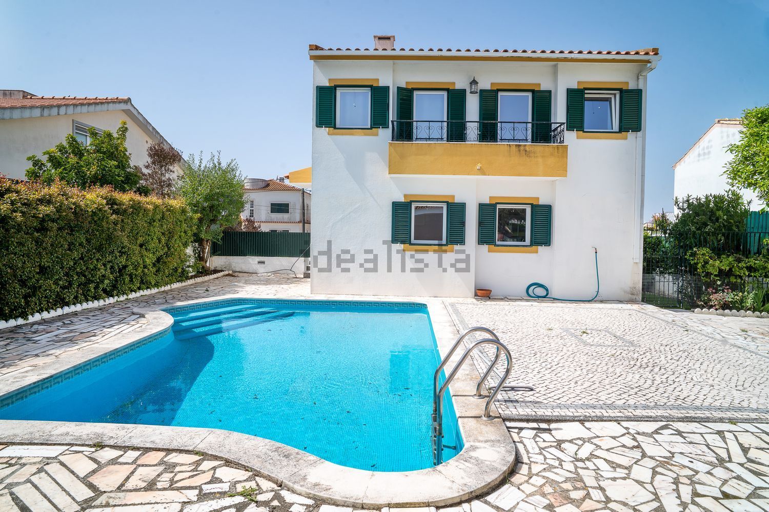 小楼房或独栋别墅出售在Rua da Mesquita, 13 - 游泳池