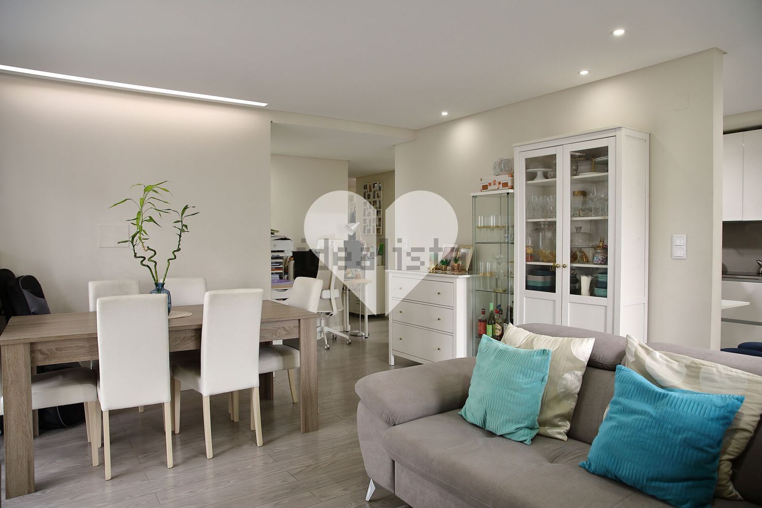 公寓 t2出售在Rua Padre Rui Valério, 16 - 客厅