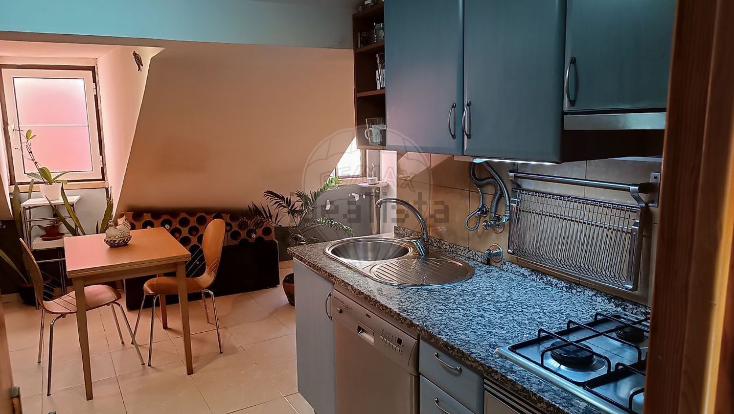 公寓 t1出售在Mouraria - Castelo - 厨房