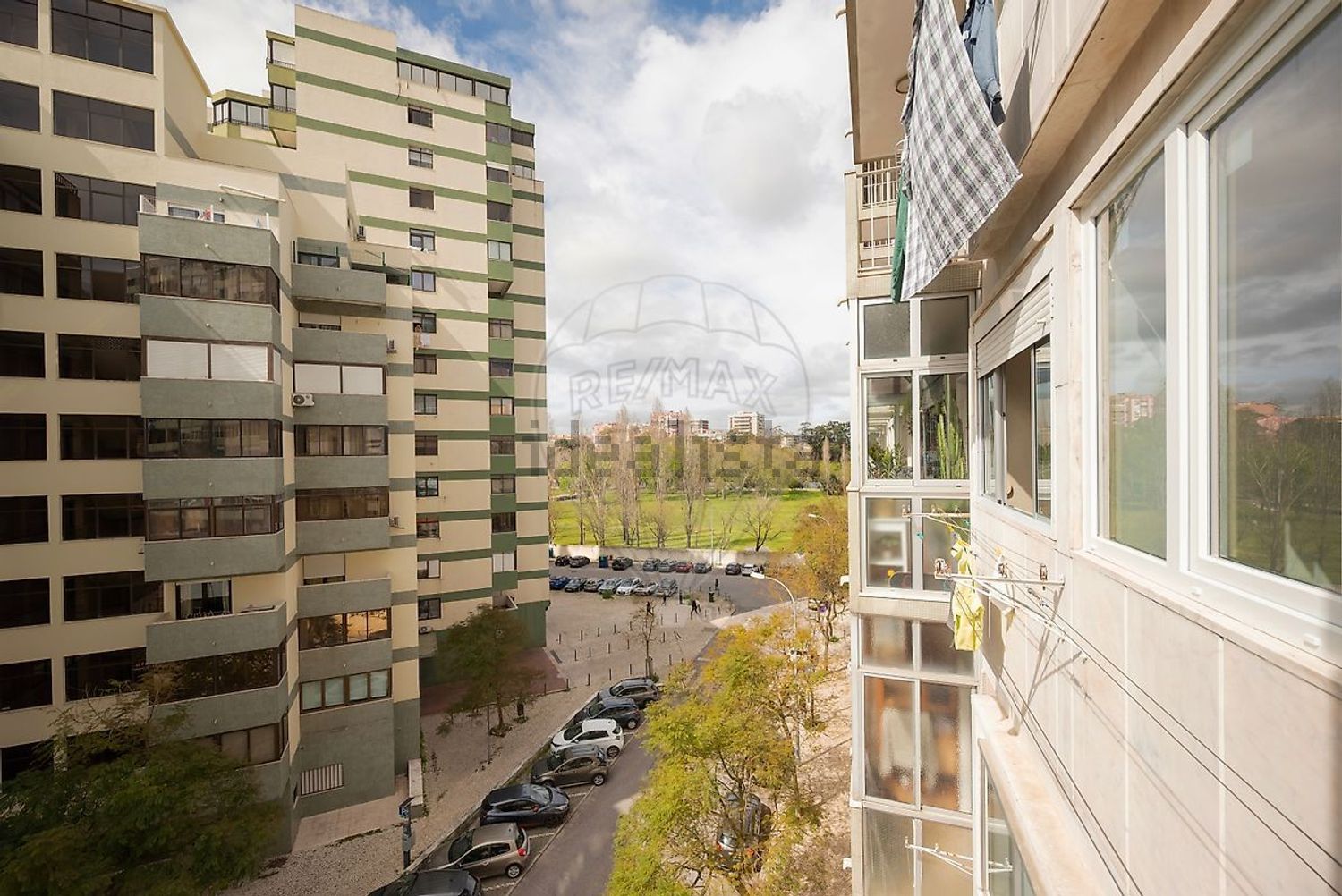 出租公寓 t2在Rua Luís Pastor de Macedo - 视线