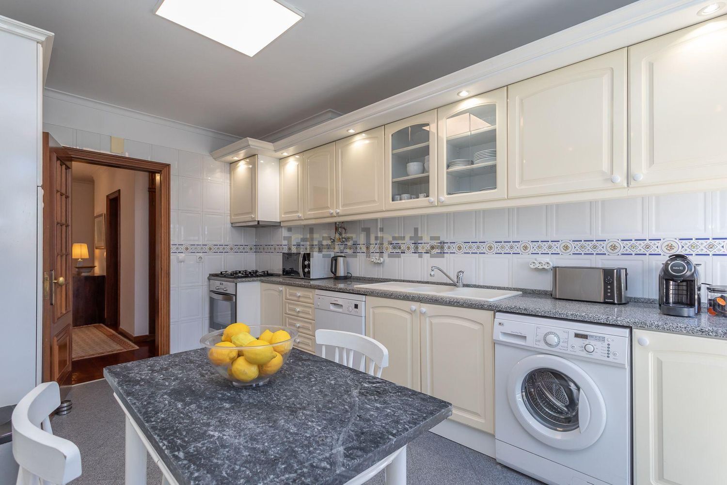 出租公寓 t3在Rua Mário Eloy, 1 - 厨房