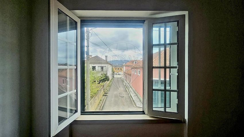 小楼房或独栋别墅出售在Ventosa