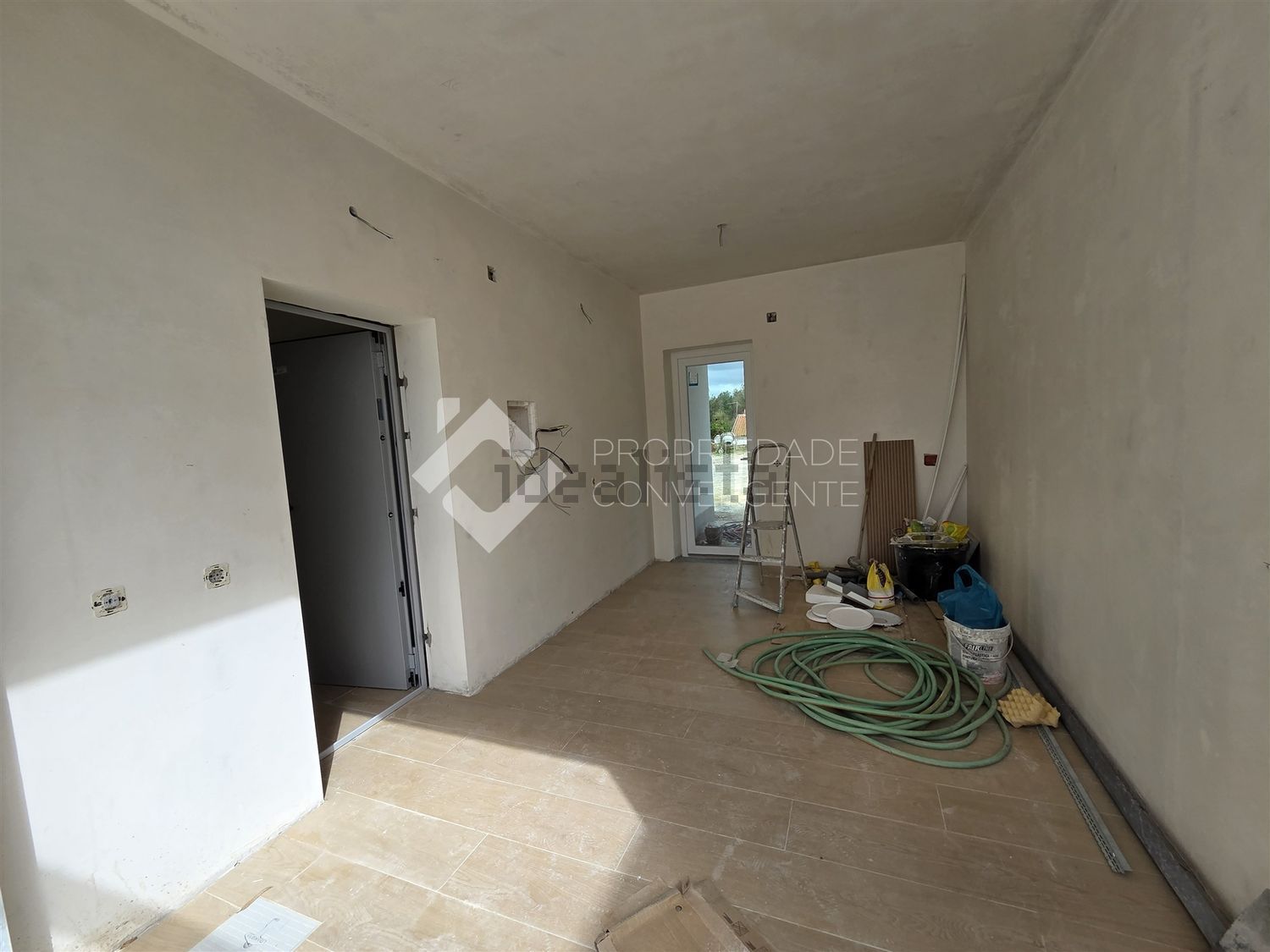 小楼房或独栋别墅出售Azeitão s/n - 前厅