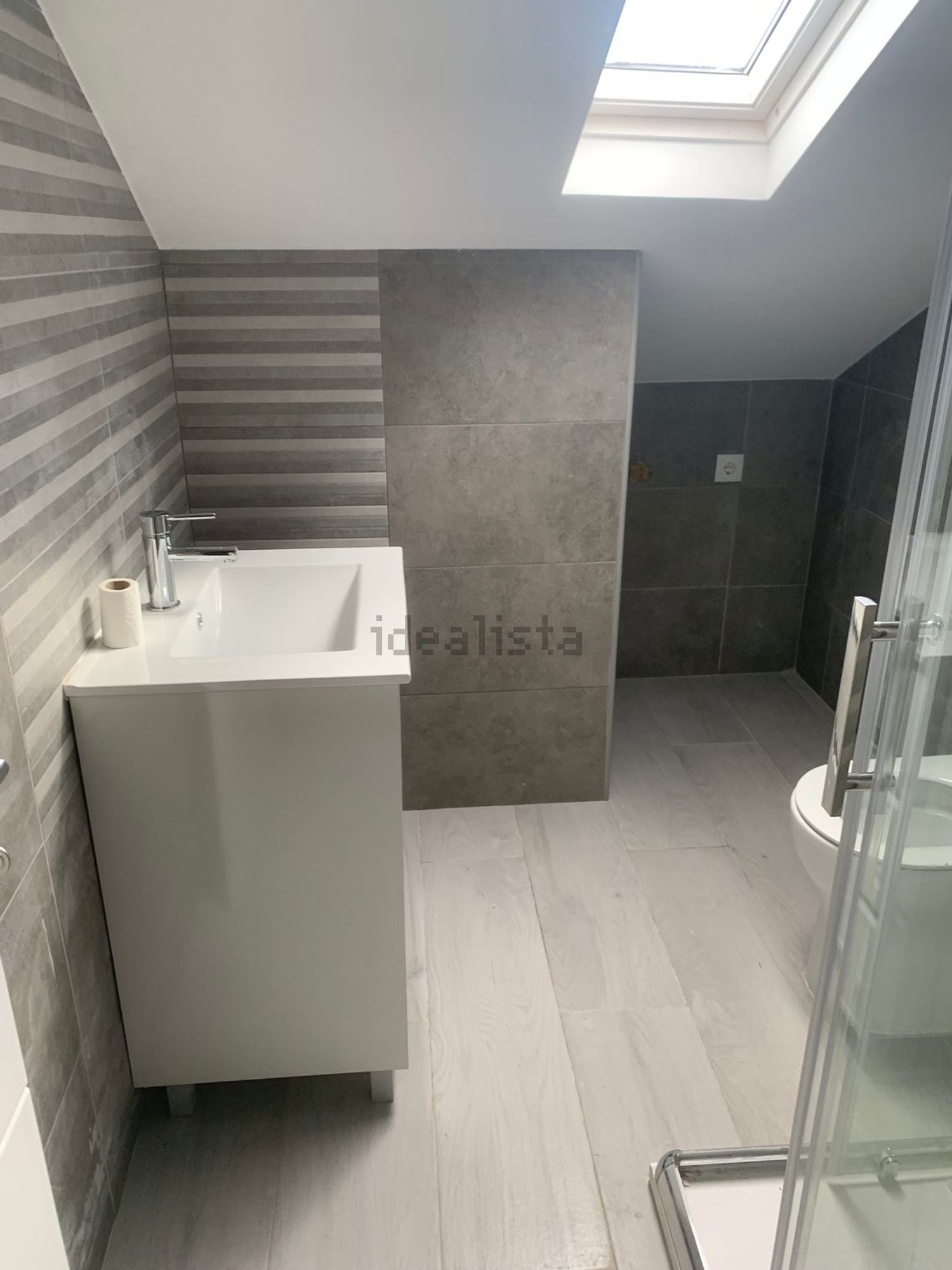 出租公寓 t2在Rua Doutor Gabriel Spínola, 3 - 卫生间