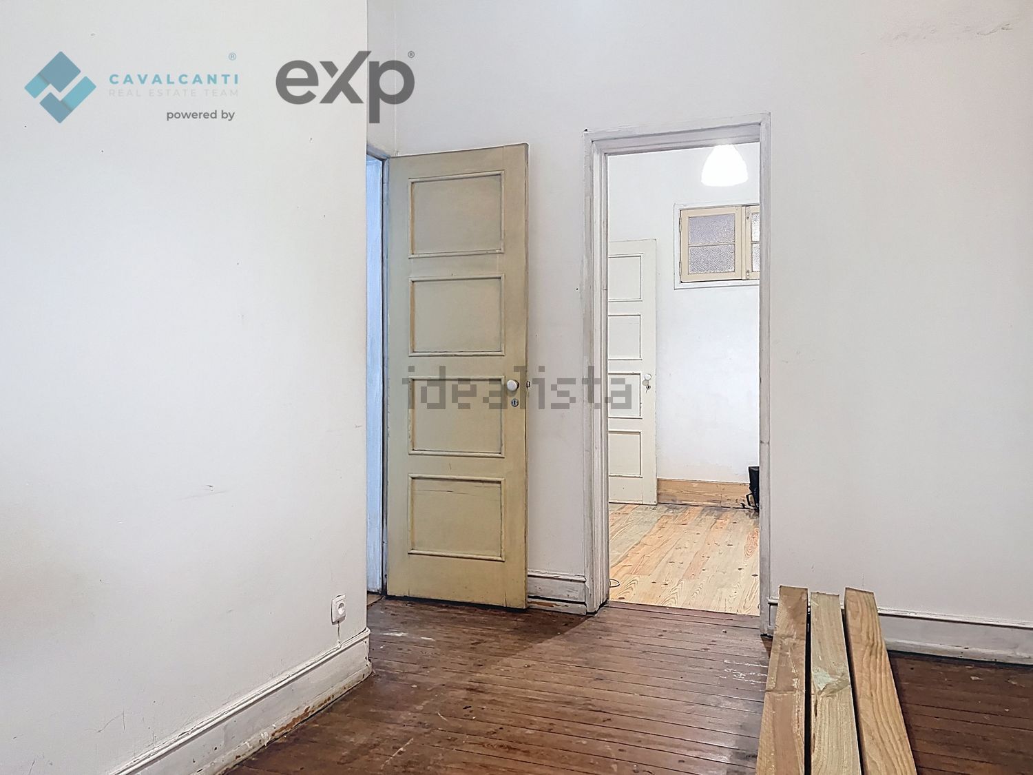 公寓 t3出售在Rua Barão de Sabrosa s/n - 卧室