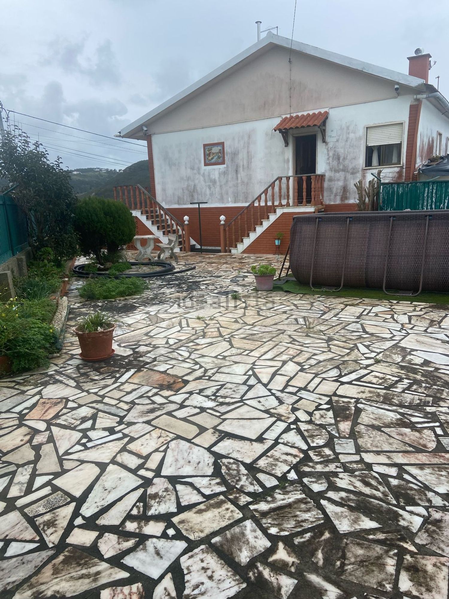 出租小楼房或独栋别墅在Rua Principal, 13 - 外立面