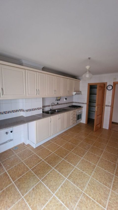 出租公寓 t3在Rua Alexandre O'Neill, 22