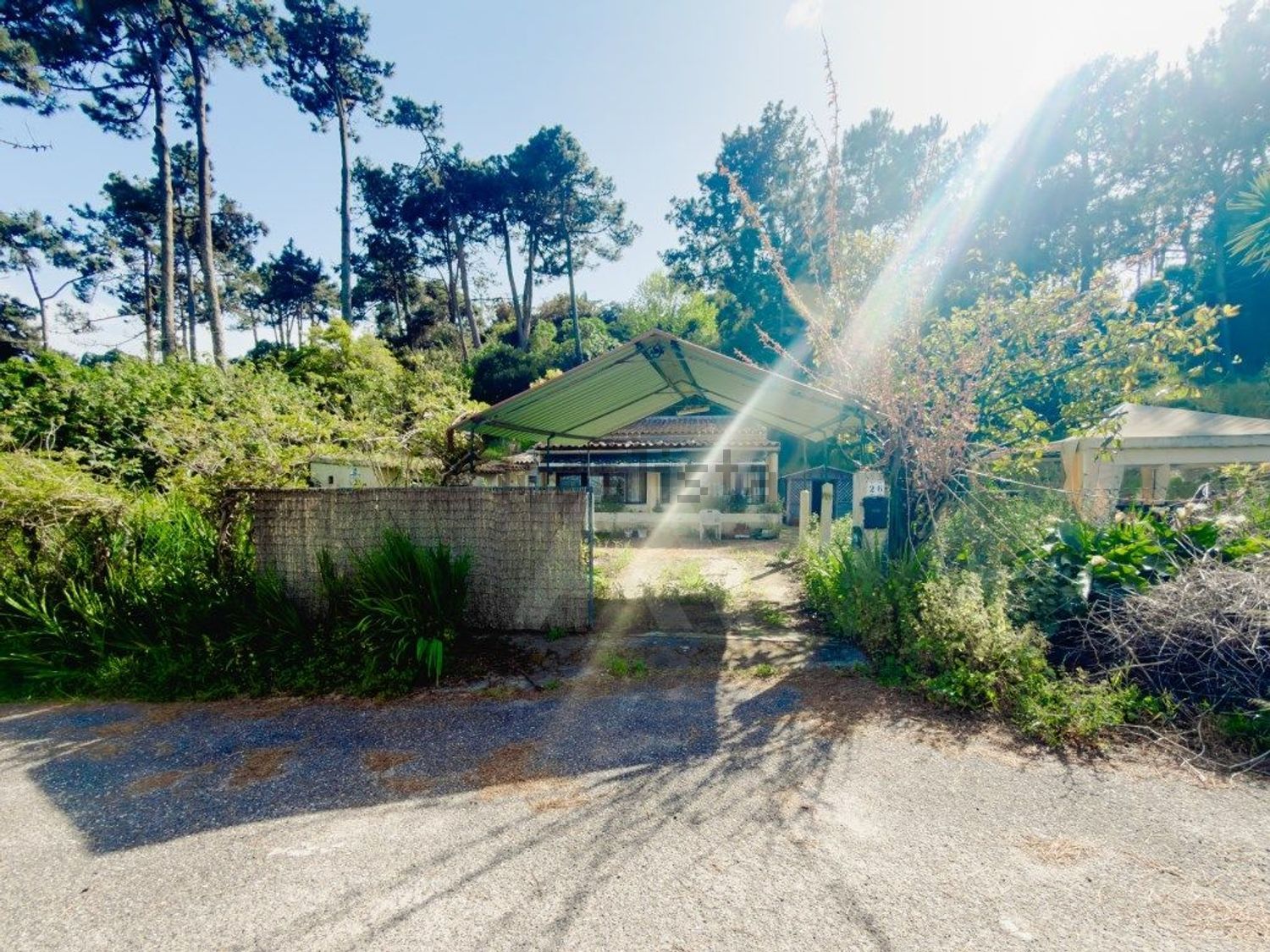 小楼房或独栋别墅出售在Rua do Cabeço do Barro - 花园