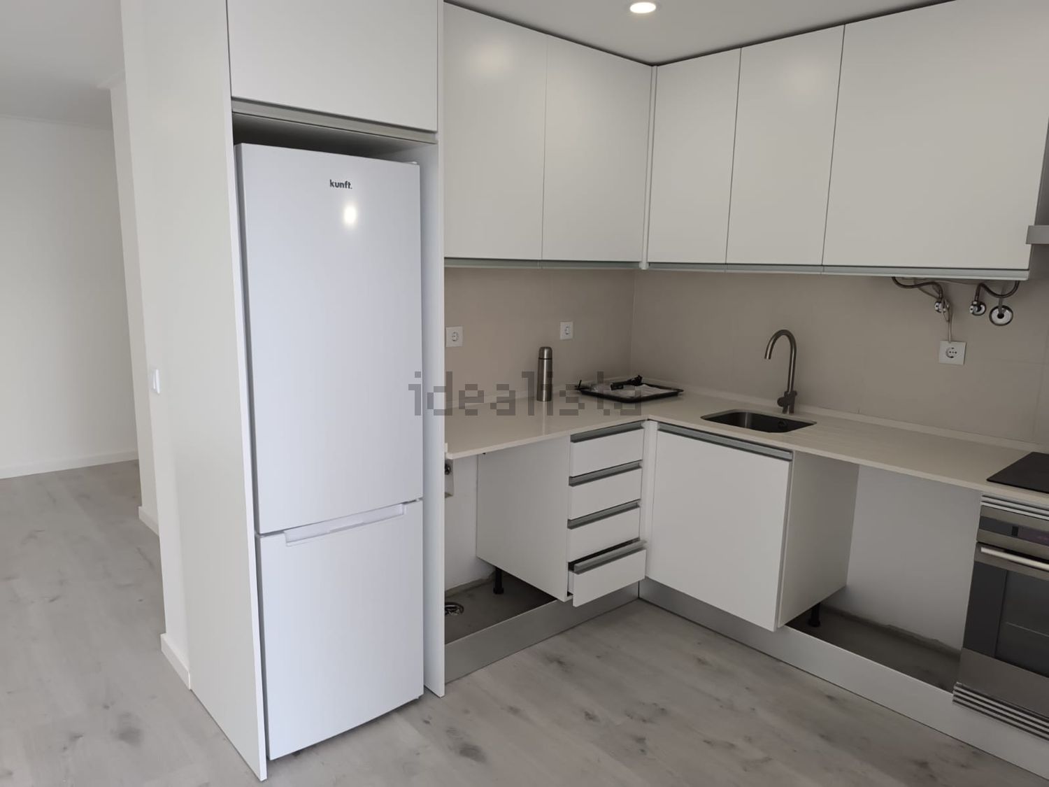 出租复式公寓在Alhos Vedros - 厨房