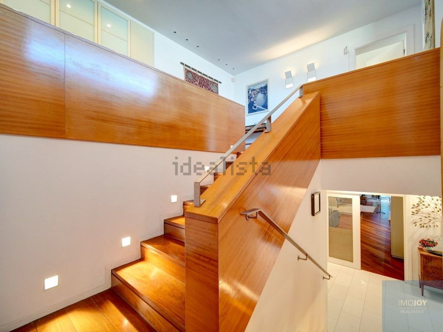 出租小楼房或独栋别墅在Rua Mato da Mina, 41 - 详情