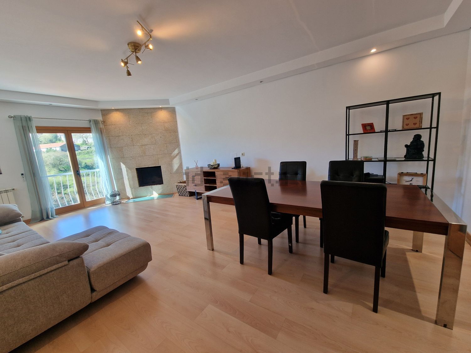 出租公寓 t2在Rua Manuel Duarte - 客厅