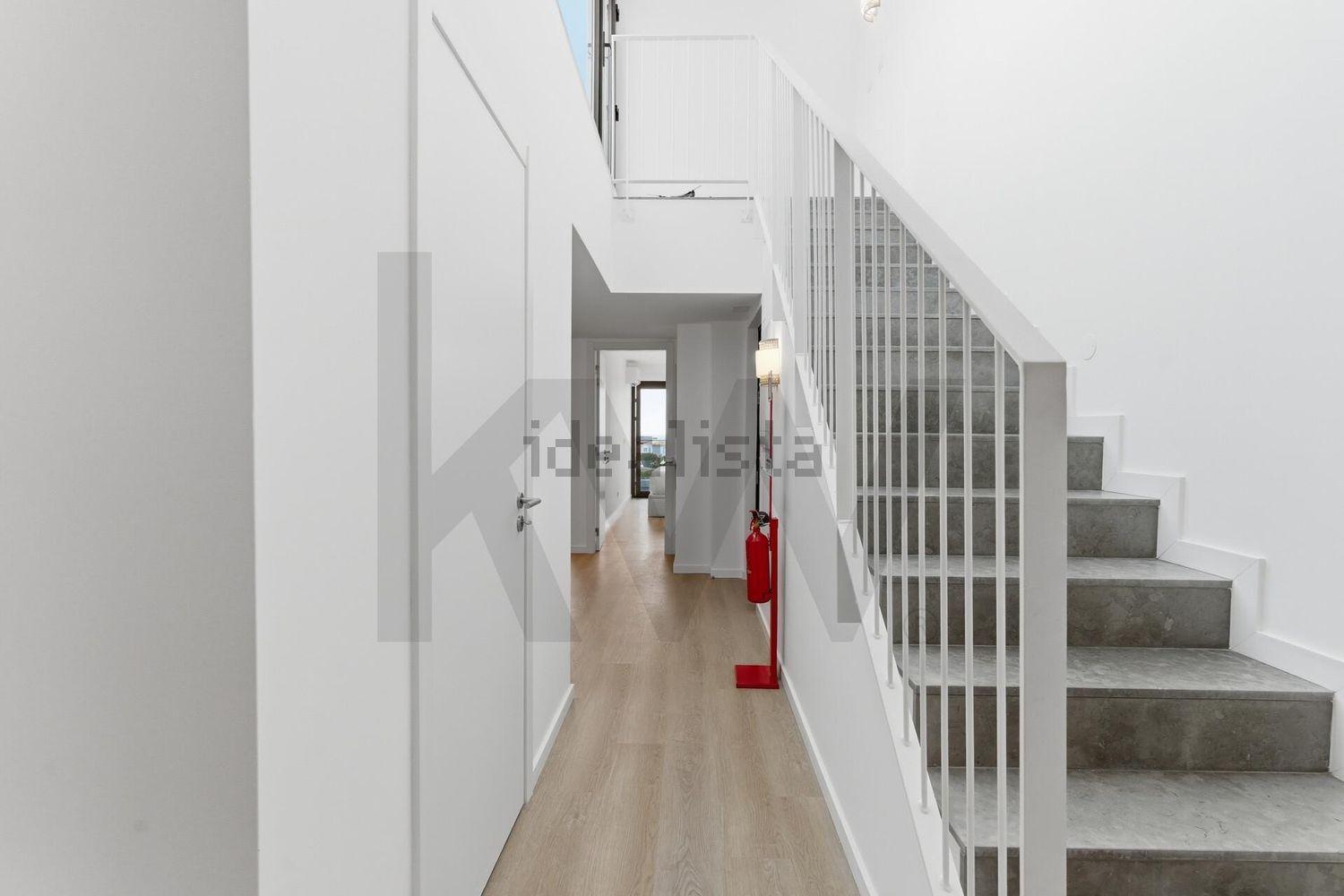 顶层公寓出售在Rua Candido da Silva, 1 - 过道