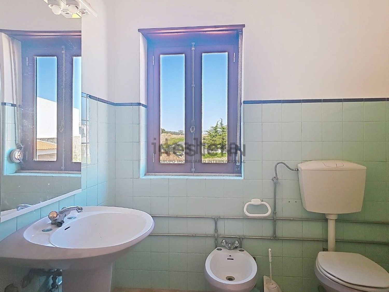 小楼房或独栋别墅出售在Lamas e Cercal - 卫生间