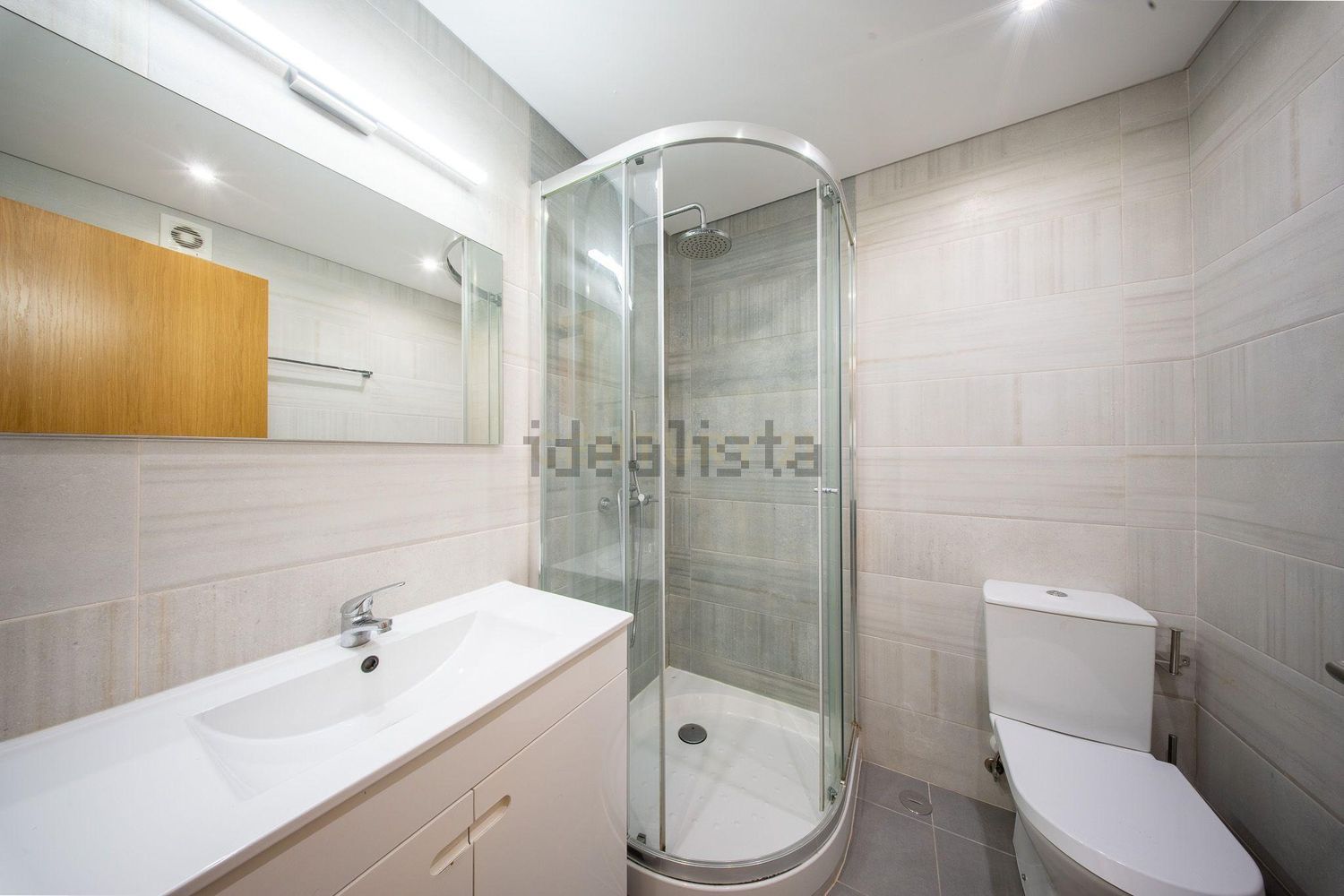 公寓 t3出售在Avenida Ruy Luís Gomes, 12 - 卫生间