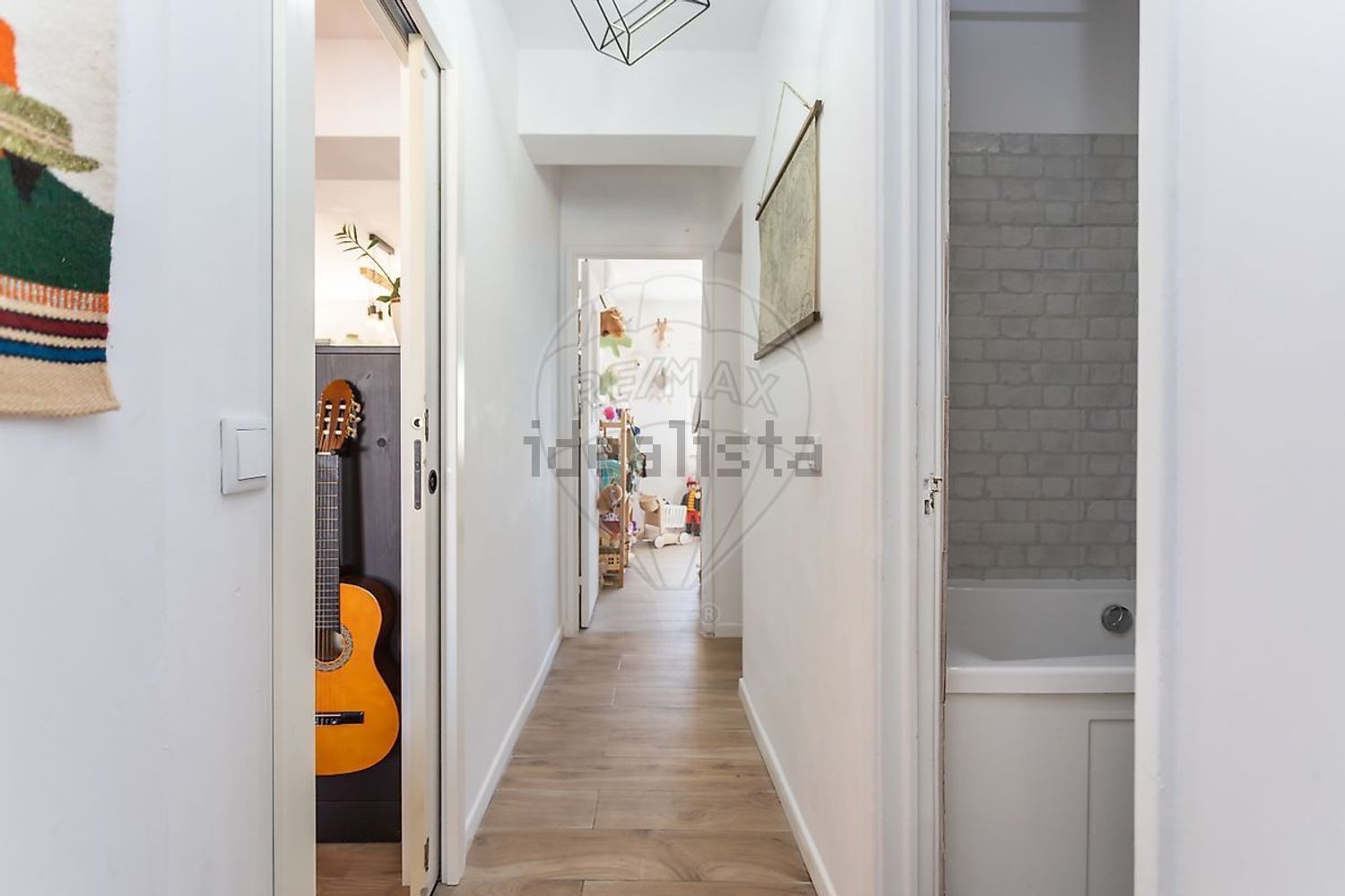 公寓 t3出售在Largo 1º de Maio - 过道