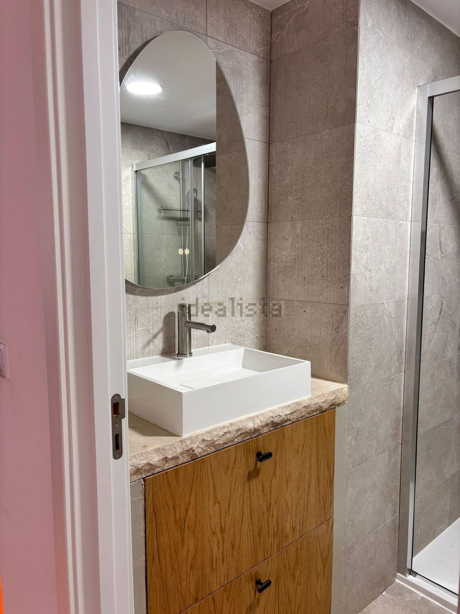 出租公寓 t2在Praceta Fernandes de Sá, 30 - 卫生间