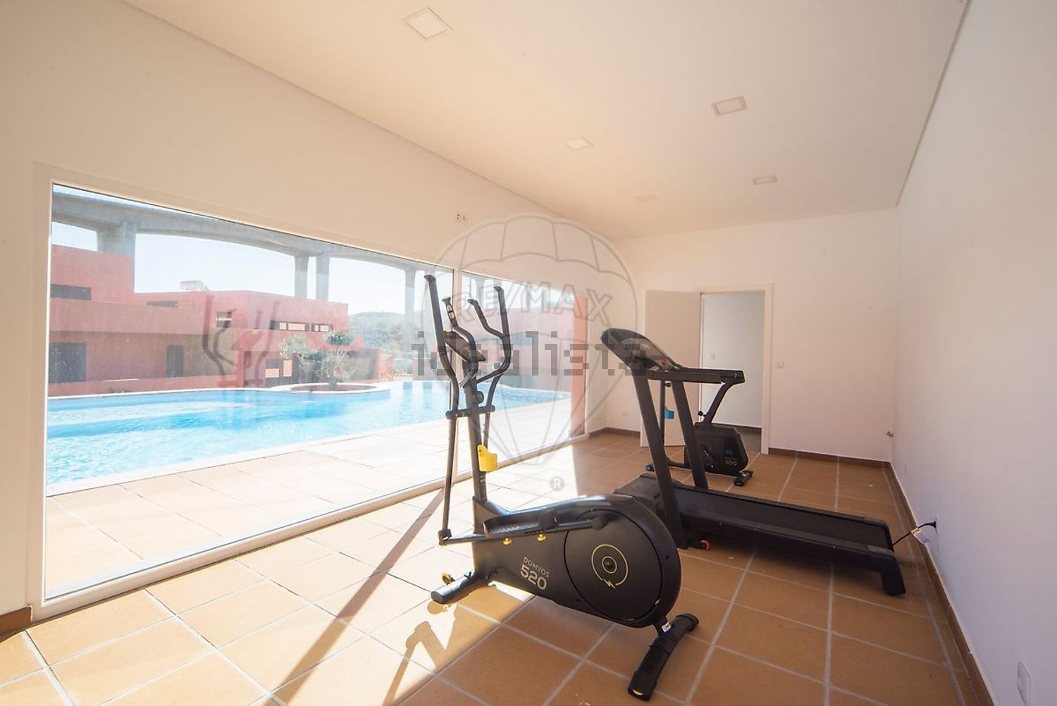 出租小楼房或独栋别墅Cm1318 - 共同区域