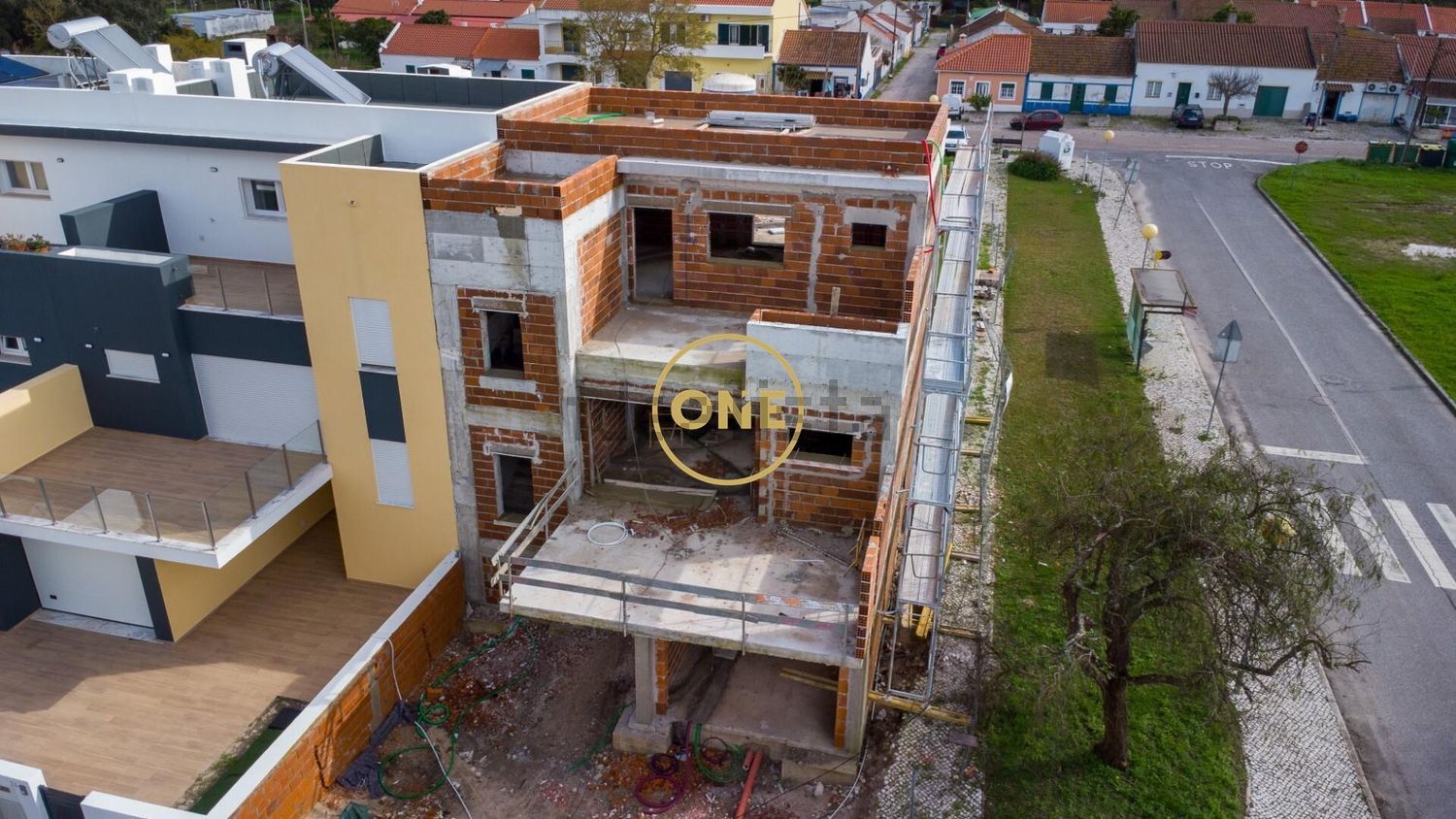 双拼别墅出售在Rua Fonte do Nico - 外立面