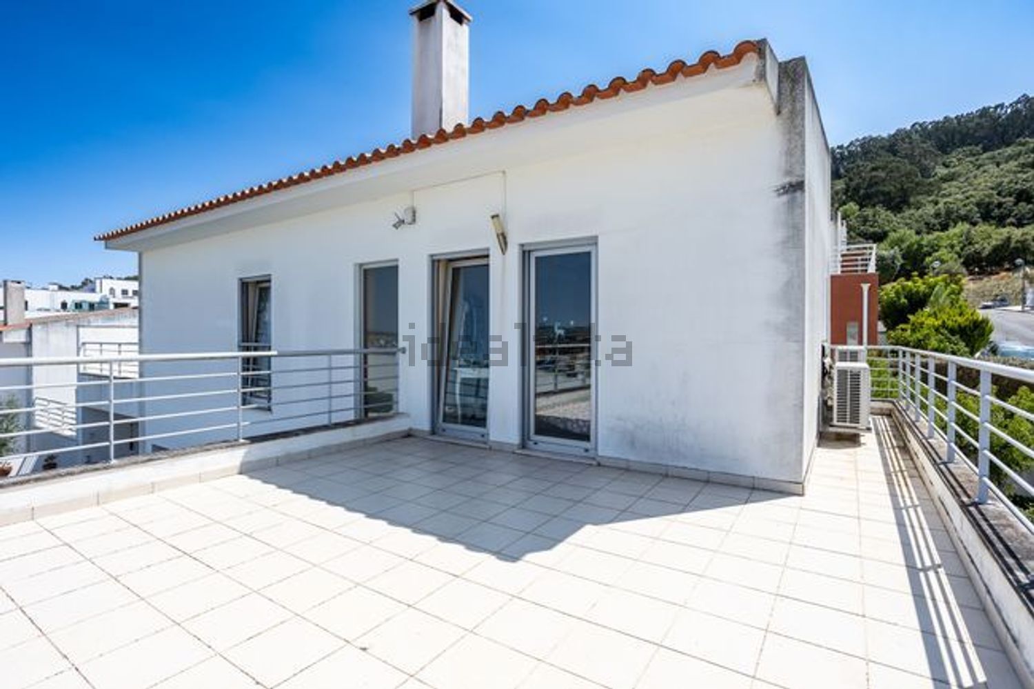 小楼房或独栋别墅出售在Rua Adão Manuel Ramos Barata - 阳台