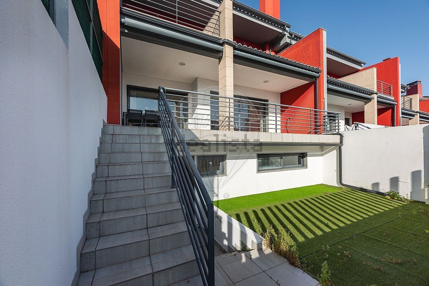 出租小楼房或独栋别墅在Rua São Miguel Arcanjo - 阳台