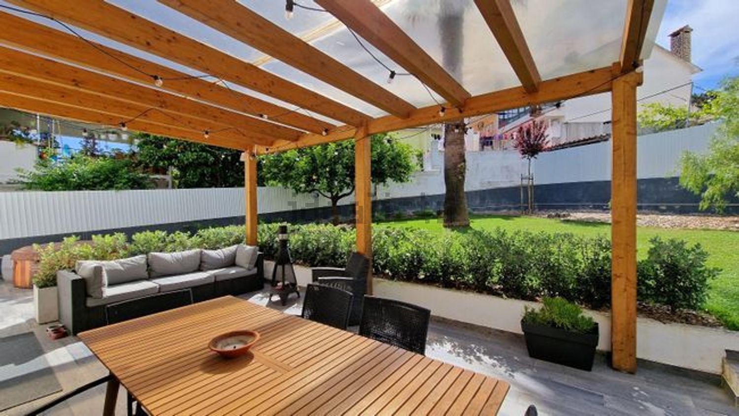 联排别墅出售在Rua da Madressilva - 花园