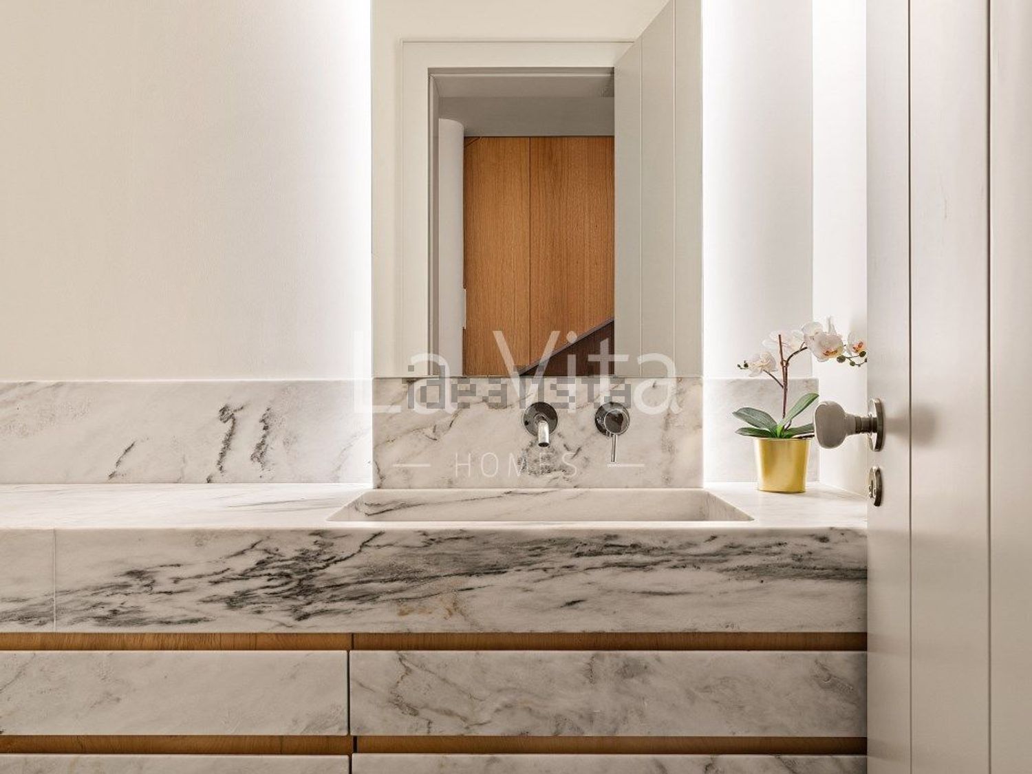 双拼别墅出售在Avenida Marginal - 照片