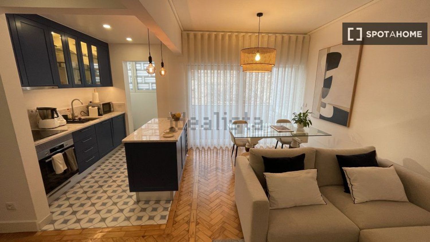 出租公寓 t1在Avenida General Roçadas - 客厅