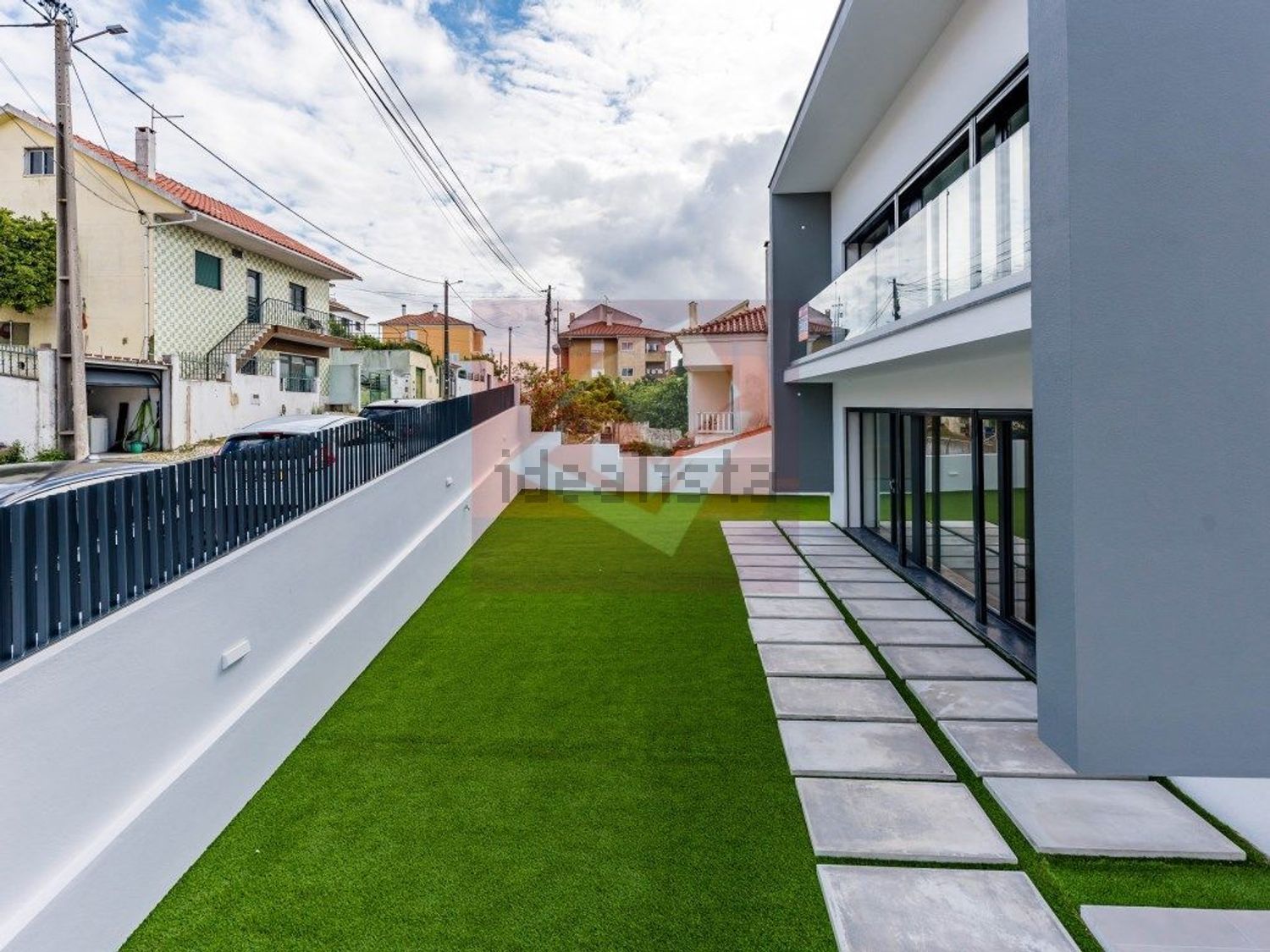 小楼房或独栋别墅出售在Pontinha e Famões - 阳台