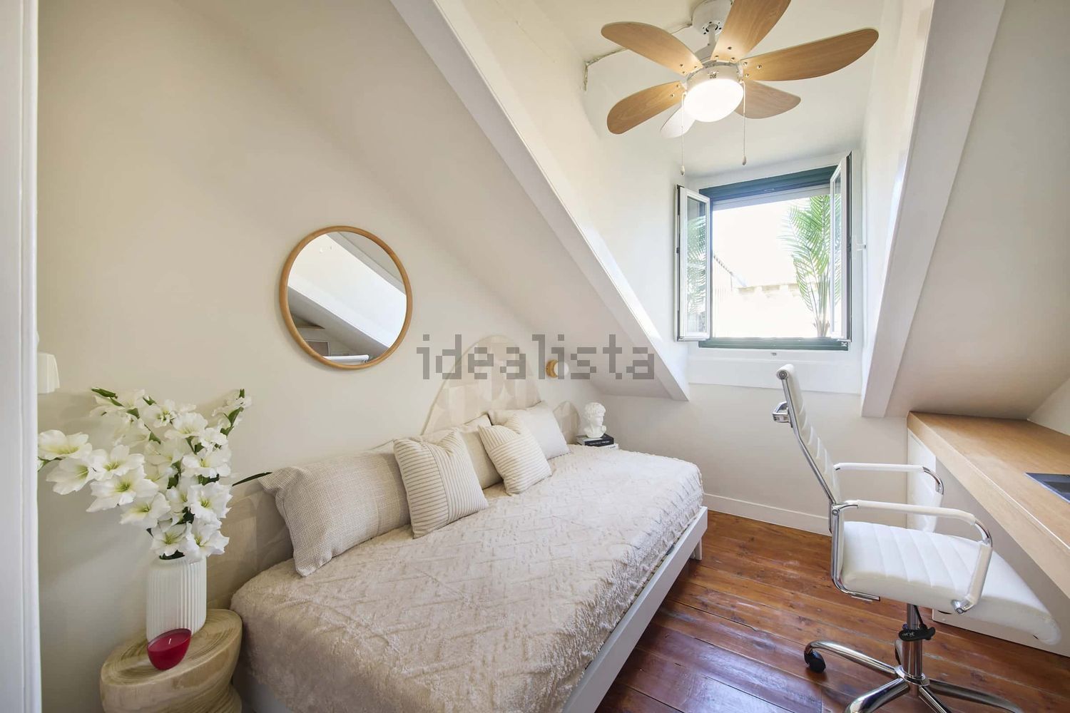 出租房间在Largo Vitorino Damásio, 2 - 客厅