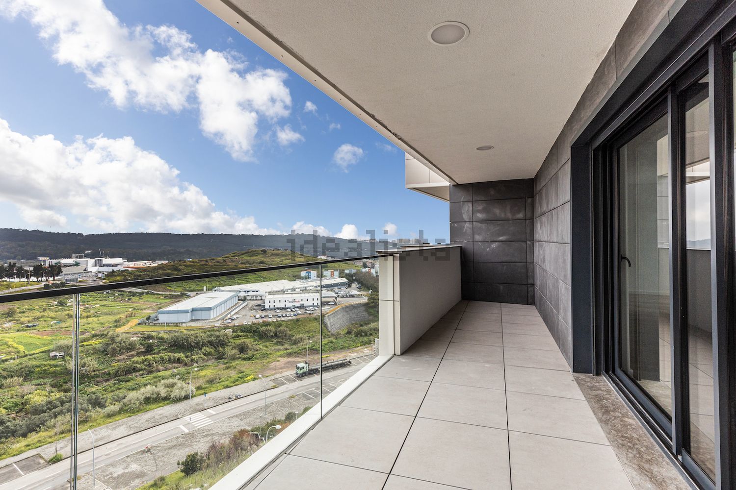 顶层公寓出售在Rua Nicolau Breyner, 9 - 阳台