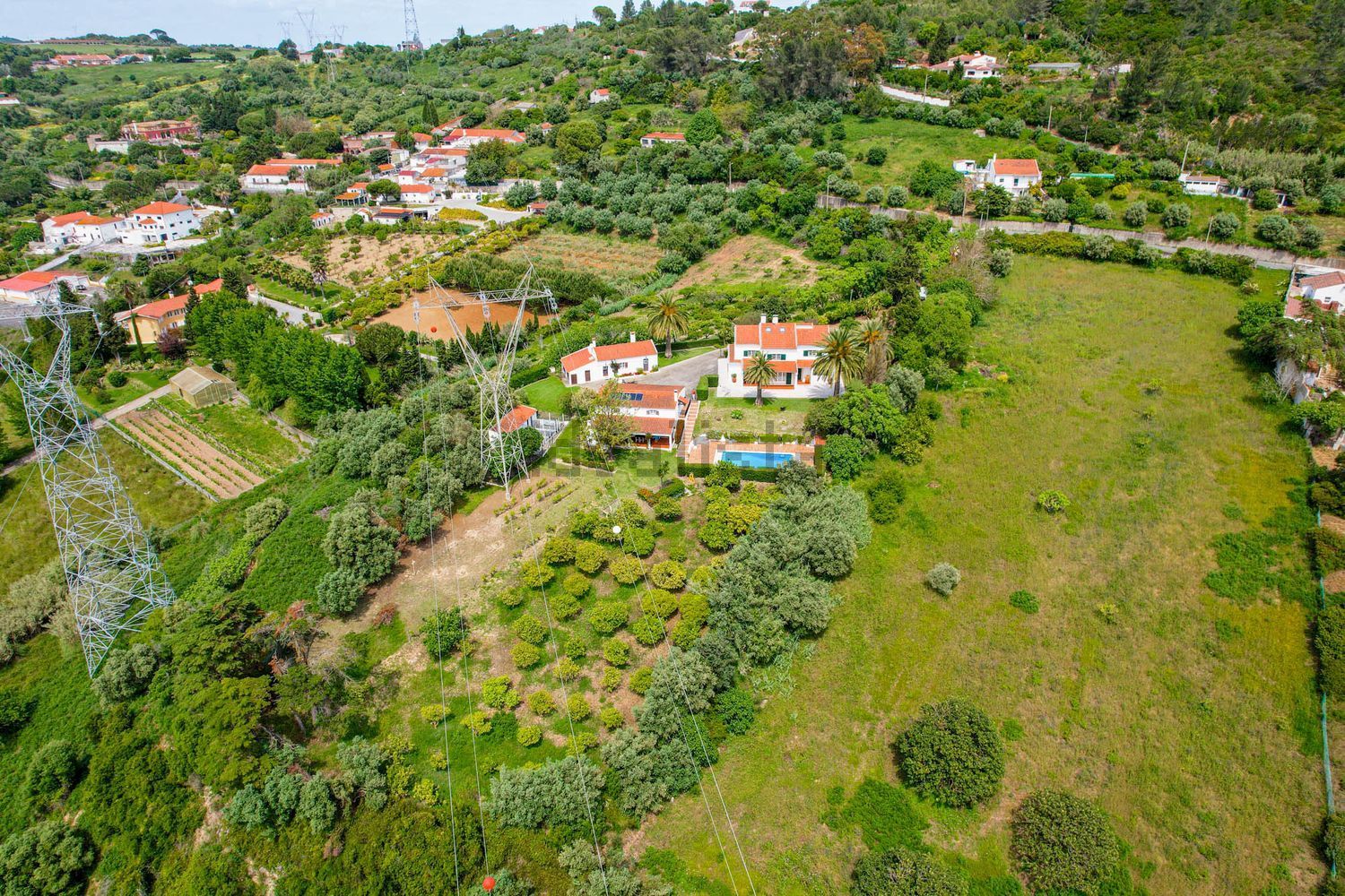 小楼房或独栋别墅出售Estr. da Serralheira de Baixo - 照片