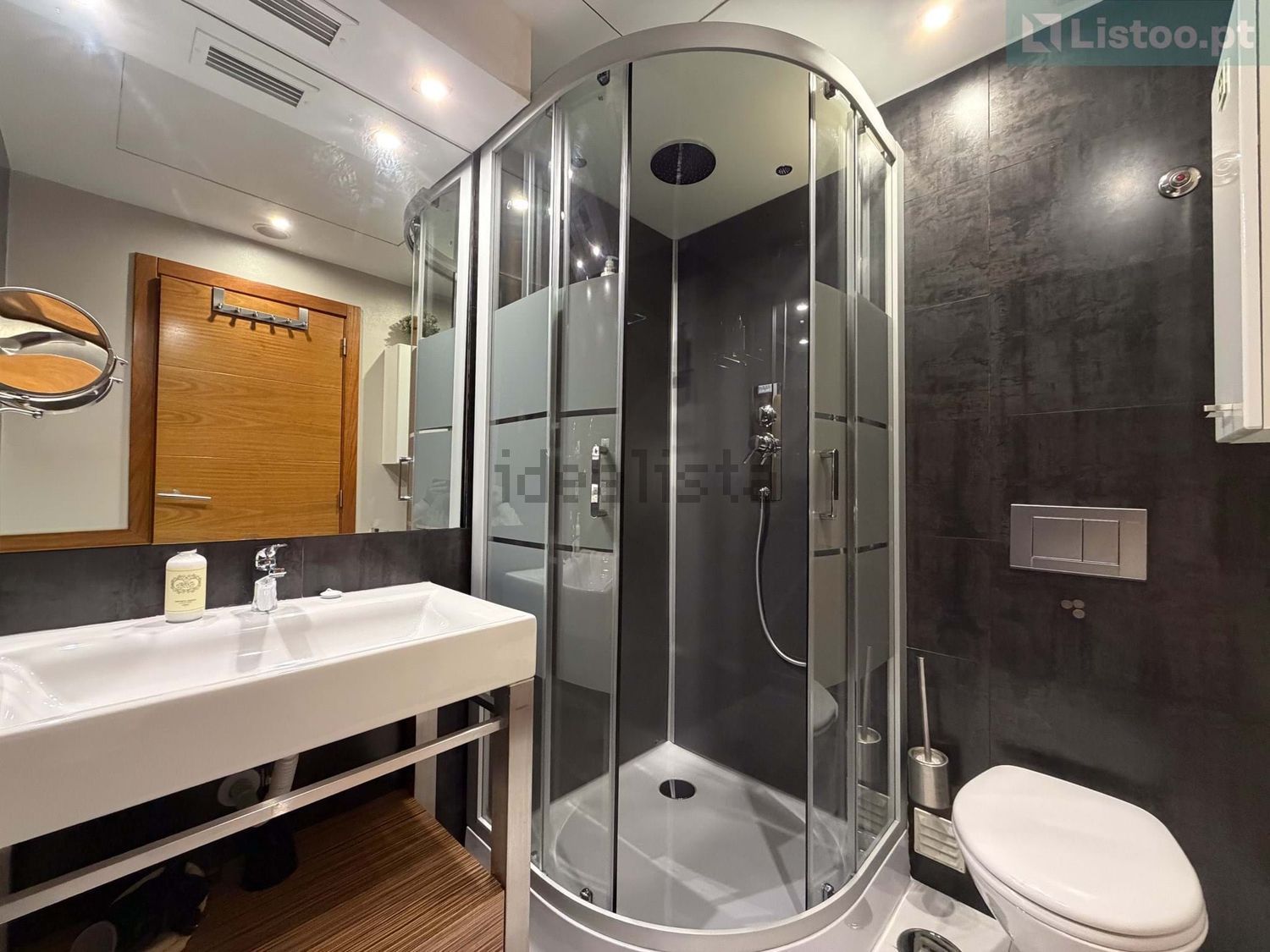 公寓 t2出售在Rua Manuel Teixeira Gomes - 卫生间