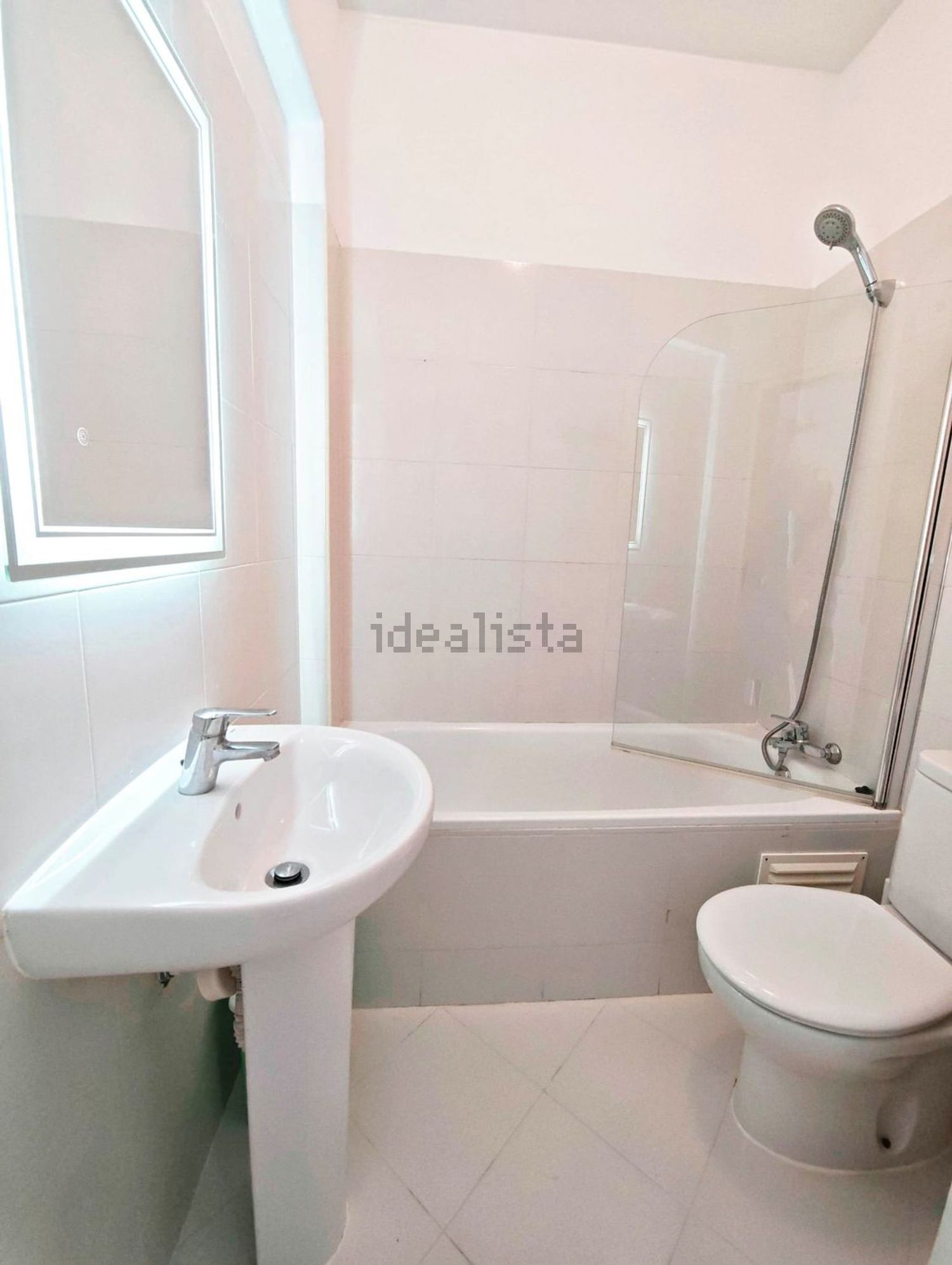 出租房间在Rua Engenheiro Rodrigues de Carvalho, 6 LoteB - 卫生间