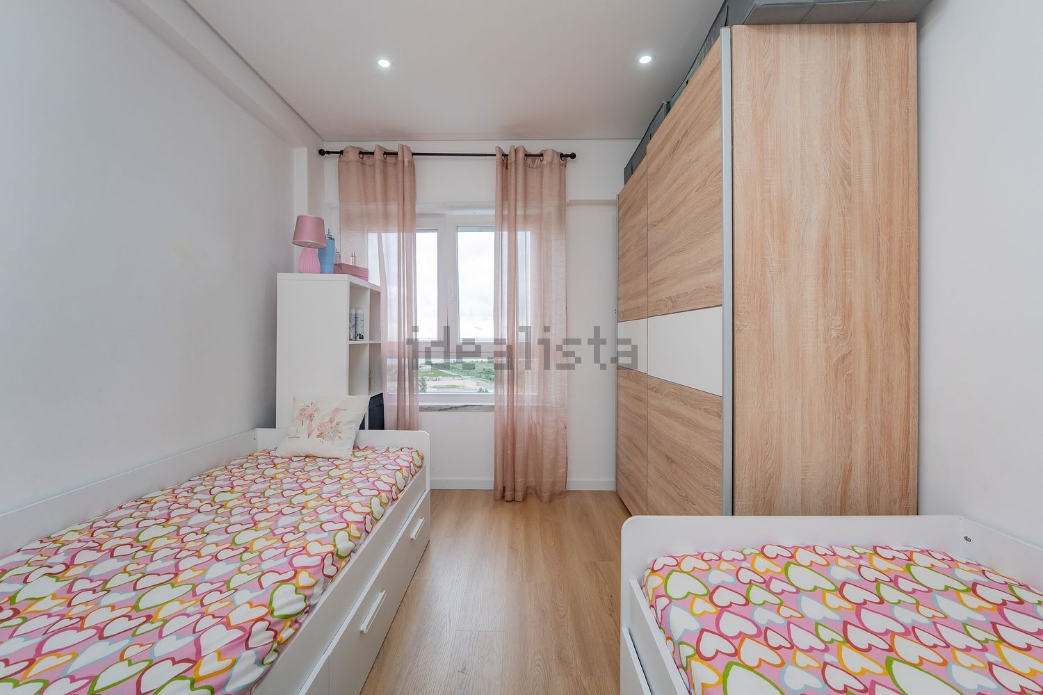 公寓 t3出售在Praceta Ramalho Ortigão - 卧室