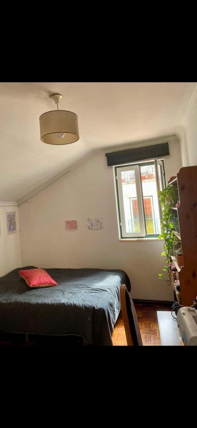 出租公寓 t3在Rua da Bica de Duarte Belo