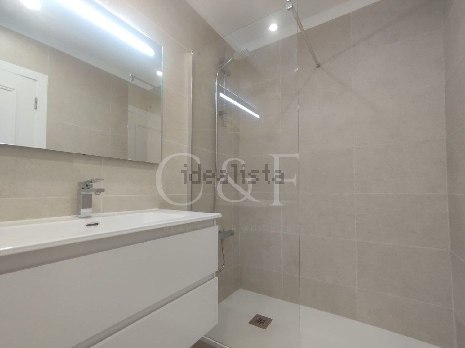 公寓 t3出售在Avenida Arsenal do Alfeite, 56 - 卫生间