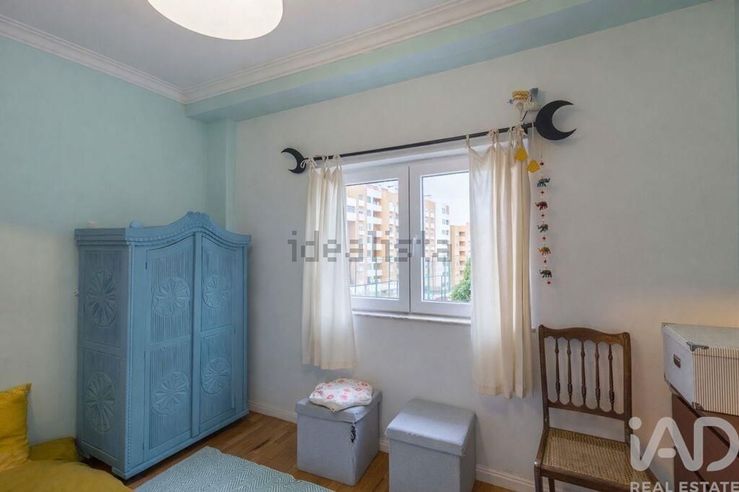 小楼房或独栋别墅出售在Penedo - Matarraque - 卧室