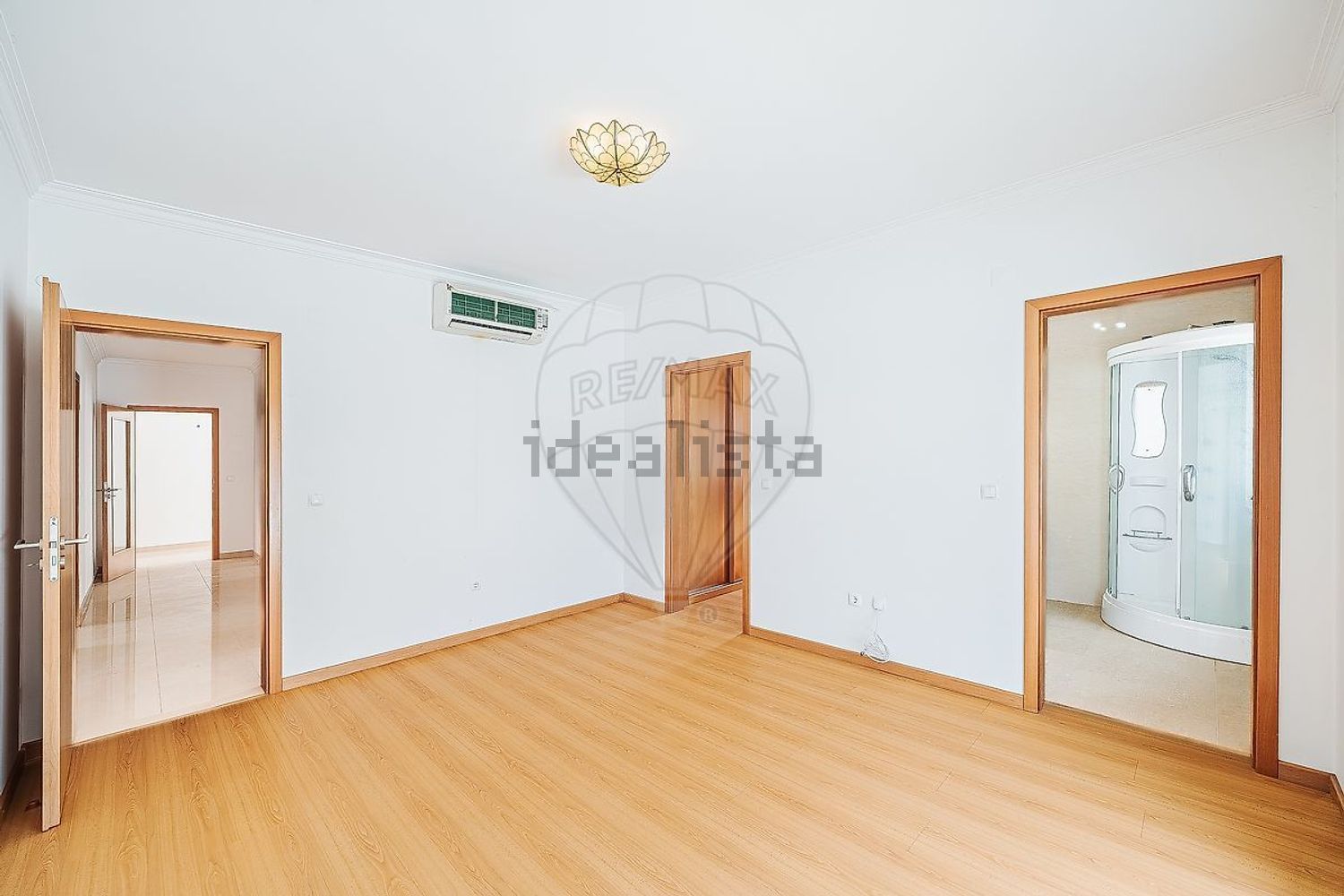 小楼房或独栋别墅出售在Rua Jorge Peixinho - 居住