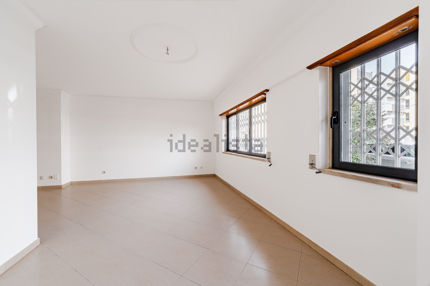 公寓 t3出售在Falagueira-Venda Nova - 客厅