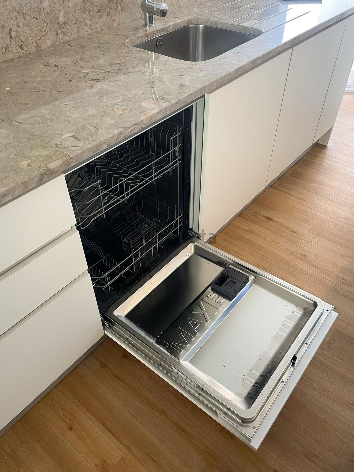 公寓 t2出售在Avenida Marquês de Pombal, 59 - 厨房